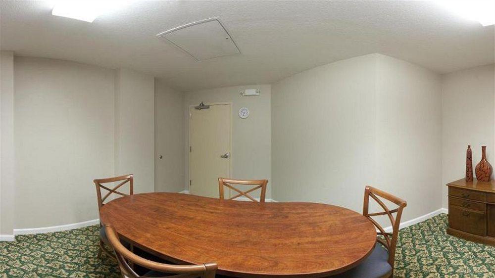 西小石城烛木套房酒店 小岩城 外观 照片
